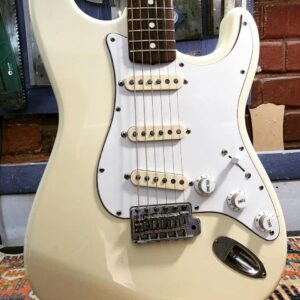 Stratocaster Rodrigo Diaz VOS 1964 Vintage white relic